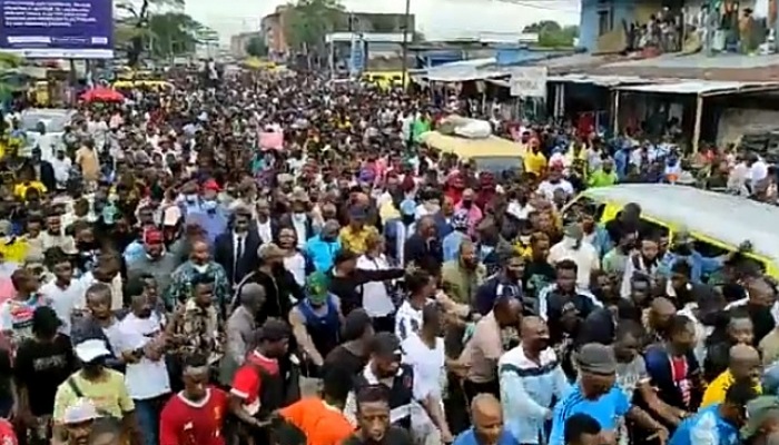 RDC : L’opposition a tenu son pari dans une marche anti-Tshisekedi à Kin (Vidéo)