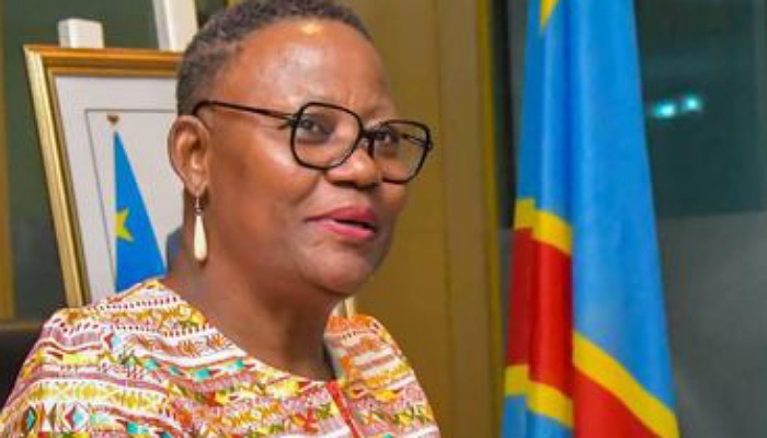 Mines : La ministre Antoinette N’Samba à Mbujimayi pour l’application de la dotation de 0.3% du C.A. par la Sicomines aux C.L.
