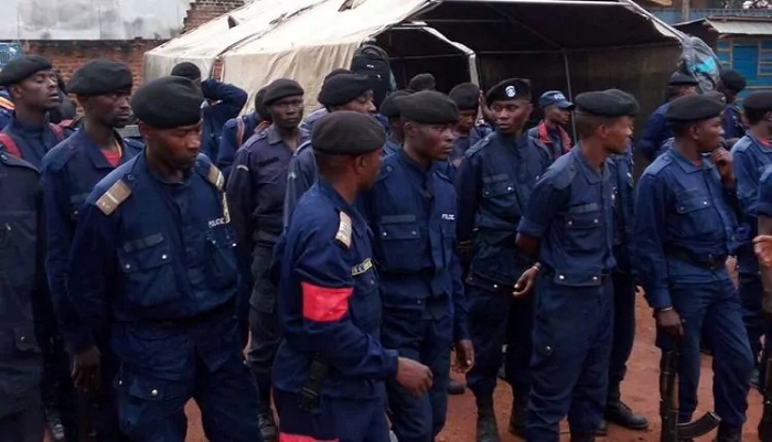 Les abus de policiers dans les centres d’enrôlement discutés entre Denis Kadima et Sylvano Kasongo