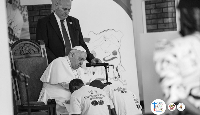 Messe devant un « peuple qui souffre », rencontre de « victimes des violences »… Le Pape face aux réalités congolaises
