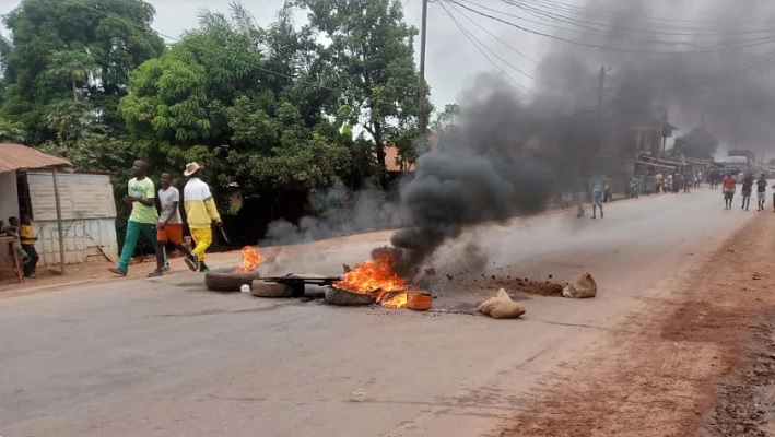 Kongo-Central : Couvre-feu à Kimpese pour éteindre le feu