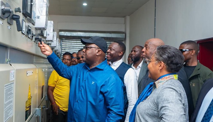 Kwilu : Après son entrée triomphale, Tshisekedi éclaire la province